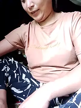 Snapshot of baby2008a chatting on July 2026 02:11:02 AM baby2008a online show from July 2026 02:11:02 AM
