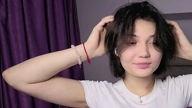 Snapshot of cute__caprice chatting on August 2026 05:06:01 PM cute caprice online show from August 2026 05:06:01 PM