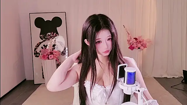 XiaolLin520 online show from August 2026 10:14:02 AM