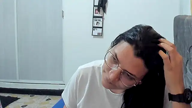 MARILYN GARCIA online show from January 2025 07:45:01 PM