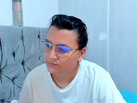 MARILYN GARCIA online show from January 2025 04:40:01 PM