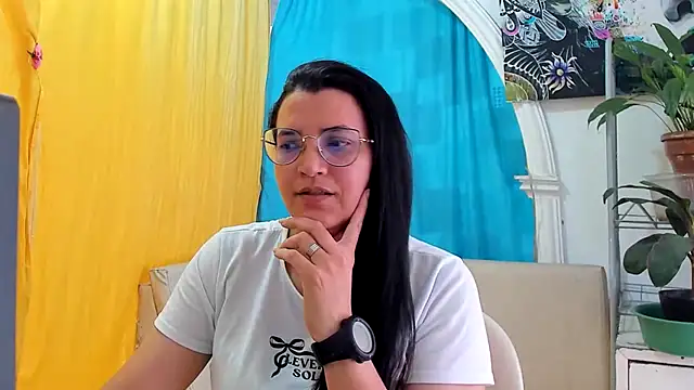 MARILYN GARCIA online show from July 2026 04:13:01 PM