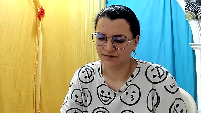 MARILYN GARCIA online show from August 2026 11:03:01 PM