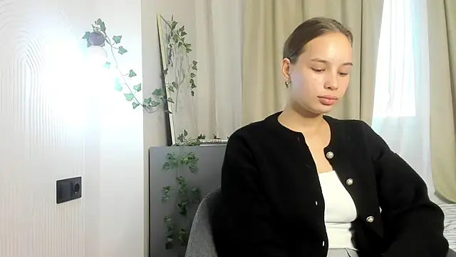 MedaRiesenweber online show from August 2026 03:36:01 PM