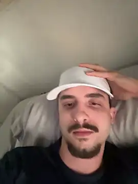 guilhermebolsson online show from August 2026 04:42:02 PM