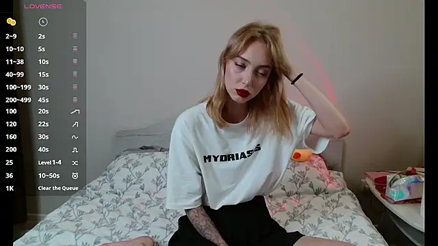 IvoryDoll online show from August 2026 04:12:02 PM