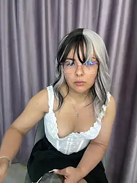 Amy Naph online show from August 2026 07:41:02 PM