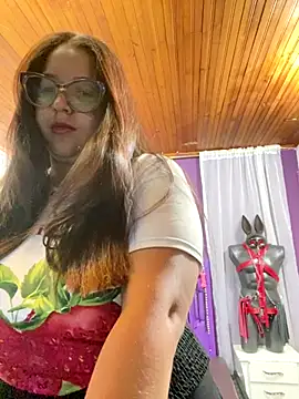 Snapshot of shara_ chatting on December 2025 04:45:02 PM shara online show from December 2025 04:45:02 PM