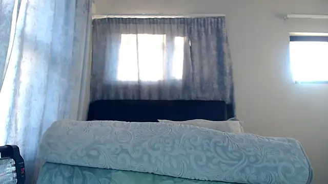 leanna23 online show from May 2026 05:12:01 AM