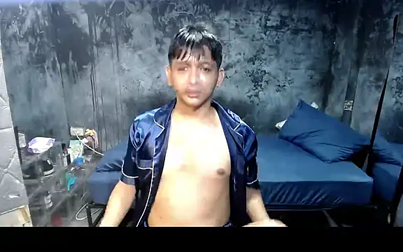 Snapshot of asianPinoy4you chatting on October 2025 06:03:01 AM asianPinoy4you online show from October 2025 06:03:01 AM