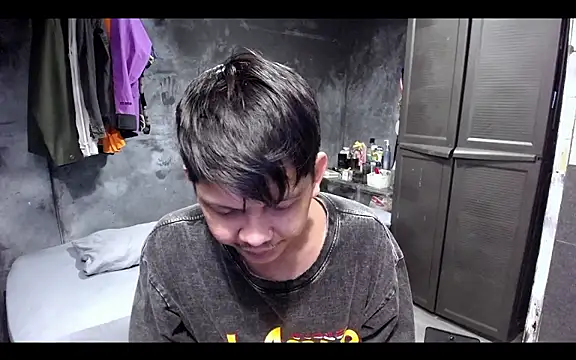 Snapshot of asianPinoy4you chatting on January 2026 04:14:01 AM asianPinoy4you online show from January 2026 04:14:01 AM