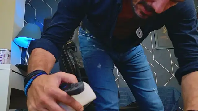 ChrisKox online show from September 2025 03:06:02 AM