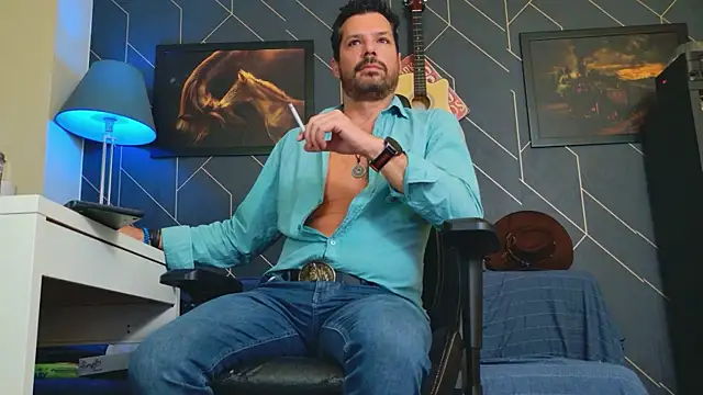 ChrisKox online show from October 2025 08:40:02 PM