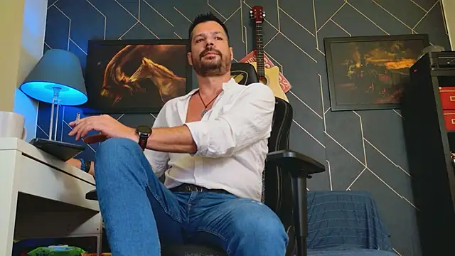 ChrisKox online show from October 2025 03:05:02 AM