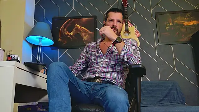 ChrisKox online show from October 2025 04:13:01 AM