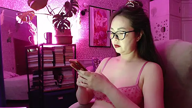 Koreanowner online show from May 2026 06:47:02 PM