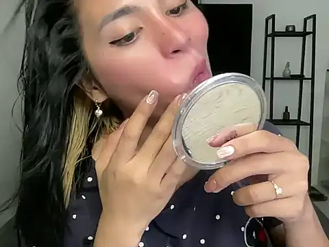 Snapshot of your_bianca69 chatting on January 2025 04:10:02 AM your bianca69 online show from January 2025 04:10:02 AM