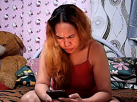 lovely-asian online show from February 2025 07:40:01 AM