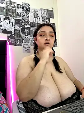 Snapshot of aliceayres797 chatting on October 2025 05:13:01 PM aliceayres797 online show from October 2025 05:13:01 PM