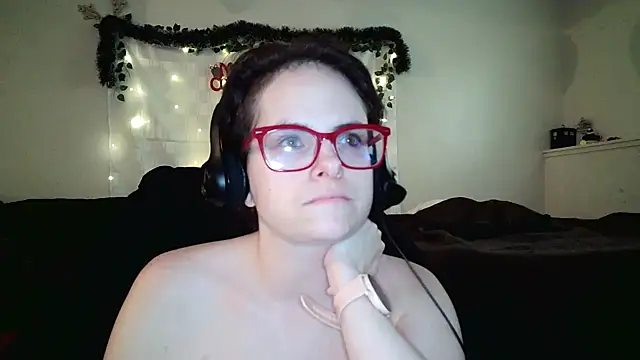 Snapshot of JessaBella chatting on November 2025 04:22:01 PM JessaBella online show from November 2025 04:22:01 PM