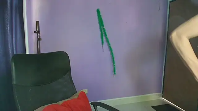 Snapshot of Nattyslave4U chatting on October 2025 09:36:01 PM Nattyslave4U online show from October 2025 09:36:01 PM