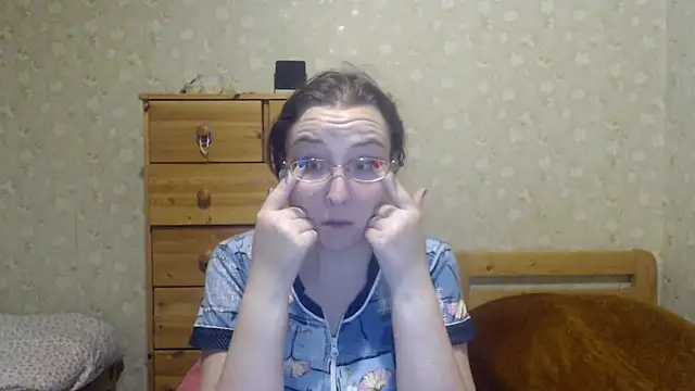 Smart Rose online show from March 2025 07:53:01 PM