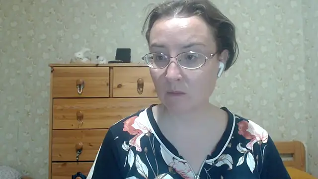 Smart Rose online show from May 2026 07:42:02 PM