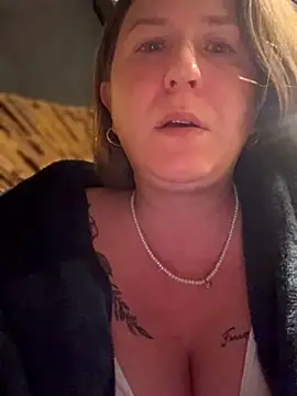 Natali UA online show from April 2026 07:09:01 AM