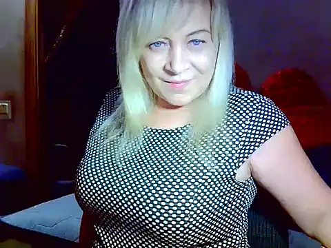 AgoniA7 online show from December 2025 04:34:02 PM