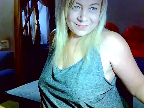 AgoniA7 online show from February 2026 01:40:01 PM