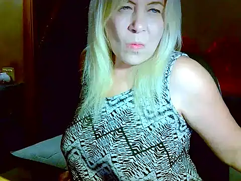 AgoniA7 online show from February 2026 05:09:01 PM