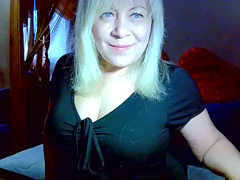 AgoniA7 online show from April 2026 03:20:01 AM