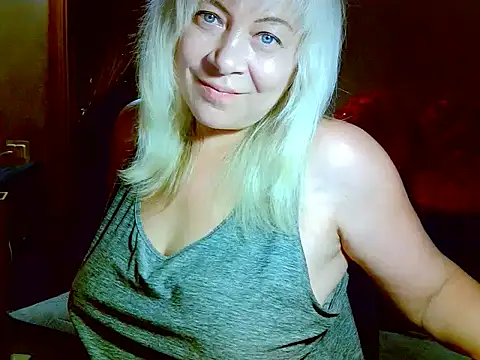 AgoniA7 online show from June 2026 06:17:01 PM