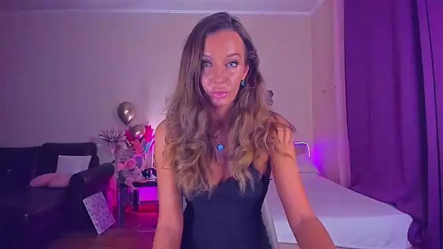 EmmaAbramson online show from December 2025 04:01:01 PM