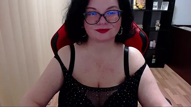 MissTroublle online show from November 2025 11:22:01 AM