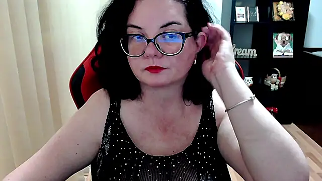 MissTroublle online show from May 2026 10:33:02 AM
