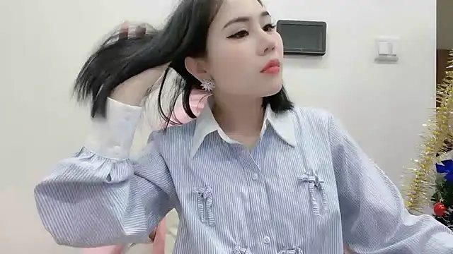 Snapshot of Meilian2021 chatting on January 2025 03:31:02 AM Meilian2021 online show from January 2025 03:31:02 AM