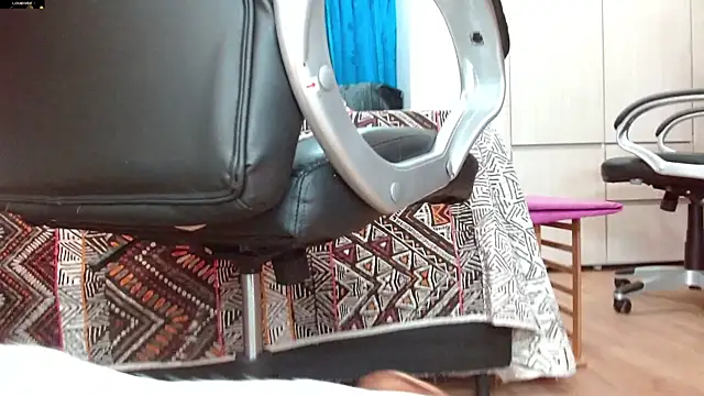 khloeHermaprodit3 online show from February 2026 07:01:01 PM