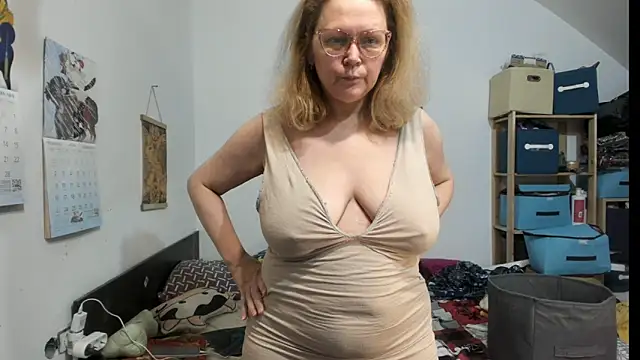 Snapshot of switchlorenx chatting on February 2026 09:07:01 PM switchlorenx online show from February 2026 09:07:01 PM