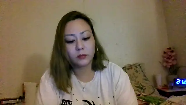 Snapshot of YOUNGFLICKA chatting on December 2025 08:12:01 AM YOUNGFLICKA online show from December 2025 08:12:01 AM