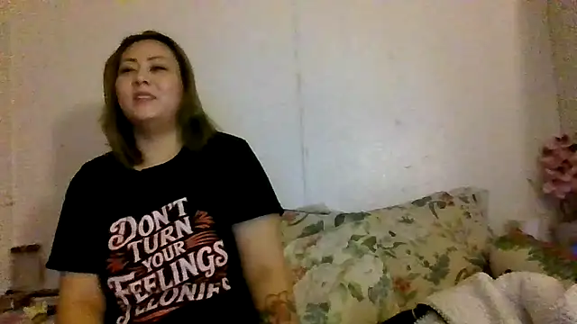 Snapshot of YOUNGFLICKA chatting on December 2025 11:08:01 AM YOUNGFLICKA online show from December 2025 11:08:01 AM