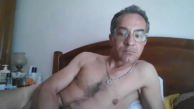 Snapshot of CarlosRocha73 chatting on June 2026 04:09:02 PM CarlosRocha73 online show from June 2026 04:09:02 PM