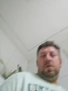 ktmtom247 online show from December 2025 04:21:01 AM