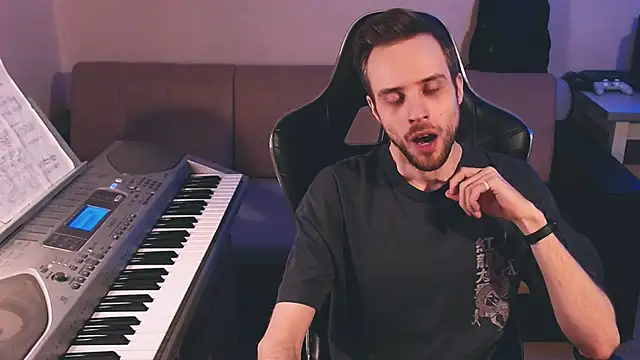 Sweetparker online show from April 2026 05:17:01 PM