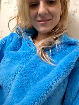 Snapshot of YogisticJuli666 chatting on December 2024 05:07:01 AM YogisticJuli666 online show from December 2024 05:07:01 AM