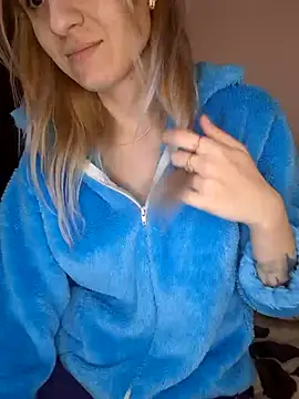 Snapshot of YogisticJuli666 chatting on January 2025 09:04:02 AM YogisticJuli666 online show from January 2025 09:04:02 AM