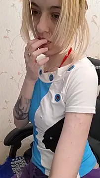 Snapshot of YogisticJuli666 chatting on January 2025 08:31:01 AM YogisticJuli666 online show from January 2025 08:31:01 AM