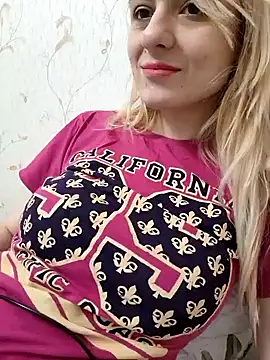 Snapshot of YogisticJuli666 chatting on January 2025 07:08:01 AM YogisticJuli666 online show from January 2025 07:08:01 AM