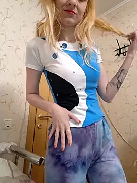 Snapshot of YogisticJuli666 chatting on February 2025 06:56:01 AM YogisticJuli666 online show from February 2025 06:56:01 AM