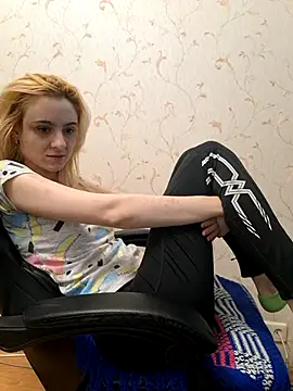 Snapshot of YogisticJuli666 chatting on February 2025 06:50:02 AM YogisticJuli666 online show from February 2025 06:50:02 AM